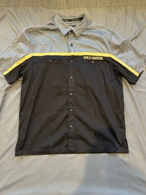 Harley Davidson Button Down Workman’s Shirt (LIKE NEW)